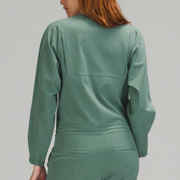 LULULEMON NWT VENTLIGHT ZIPPERED JUMPSUIT TIDEWATER TEAL 14 - Picture 4 of 14